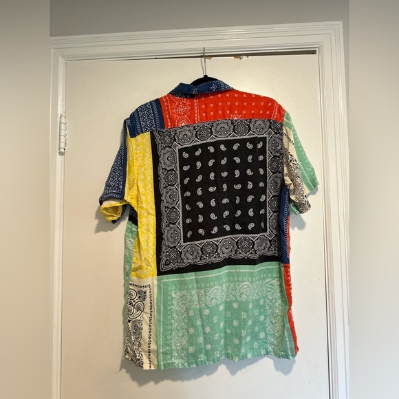 Levi’s Medium Mens Cuban Relaxed Fit Bandana Patchwork Casual Button Down. - Picture 2 of 10